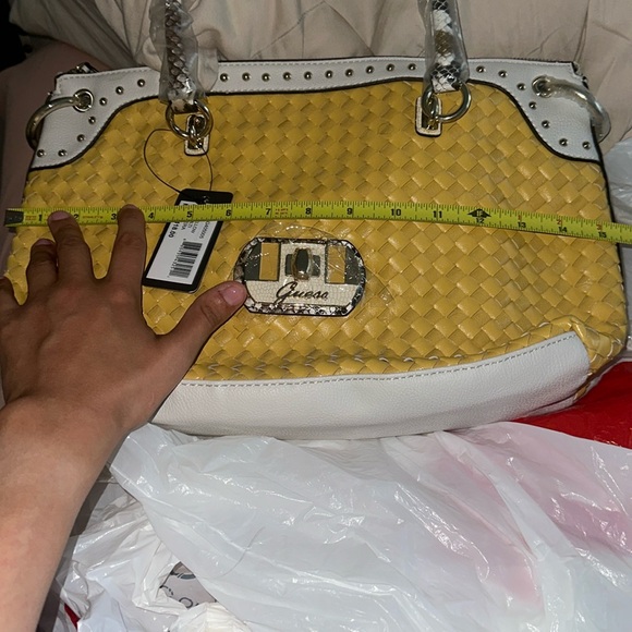 NWT Guess purse - Picture 5 of 5